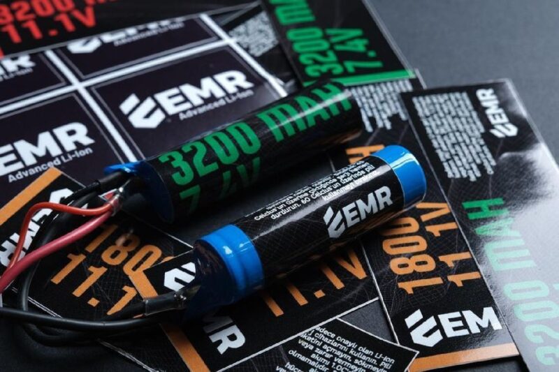 EMR Airsoft Lityum Iyon Pil 7.4v 3500mAh 2 Yaprak Mini Tamiya